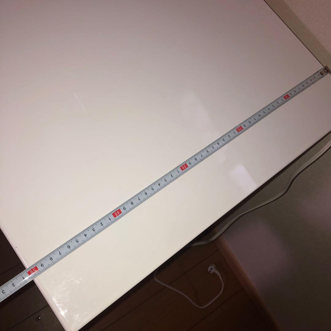 L*P様 ホワイト レンジボード 3段引き出し ニトリさんで、1年前に買いました