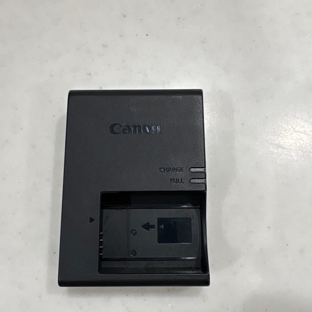 Canon ミラーレス一眼カメラ EOS R50 ダブルズームキット（ブラック）