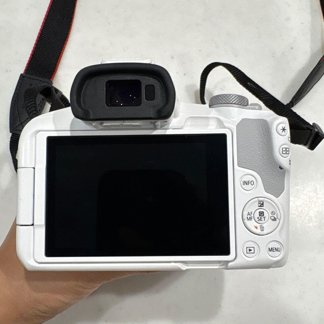 Canon ミラーレス一眼カメラ EOS R50 ダブルズームキット（ブラック）