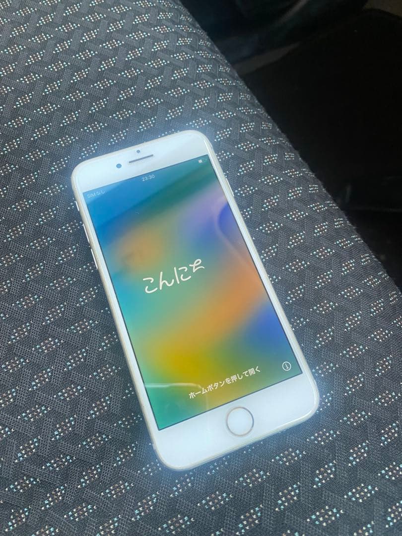 iPhone8 本体　64GB