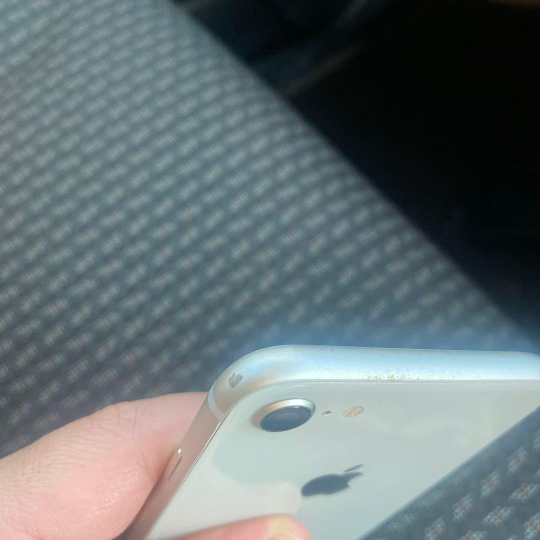 iPhone8 本体　64GB