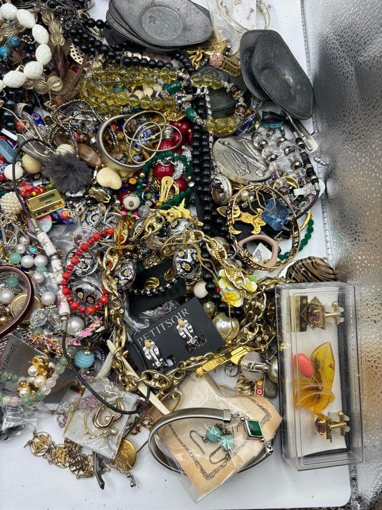 5kg イミテーション　まとめ　アクセサリー　メッキ　パール　お宝　③　遺品