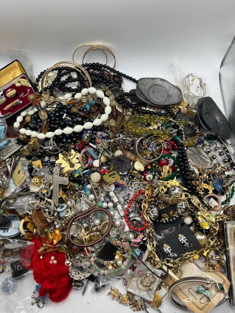 5kg イミテーション　まとめ　アクセサリー　メッキ　パール　お宝　③　遺品