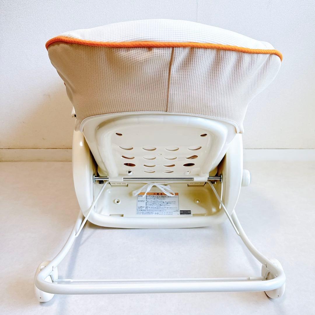 【極美品】コンビ　プルメアS ベビーチェア　ラック　テーブル付き　バウンサー