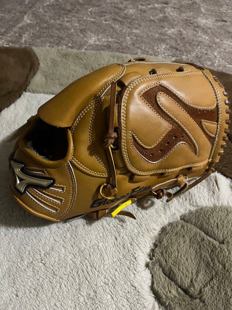 ミズノグローバルエリート一般軟式投手用グローブ &袋 値下げ交渉あり。