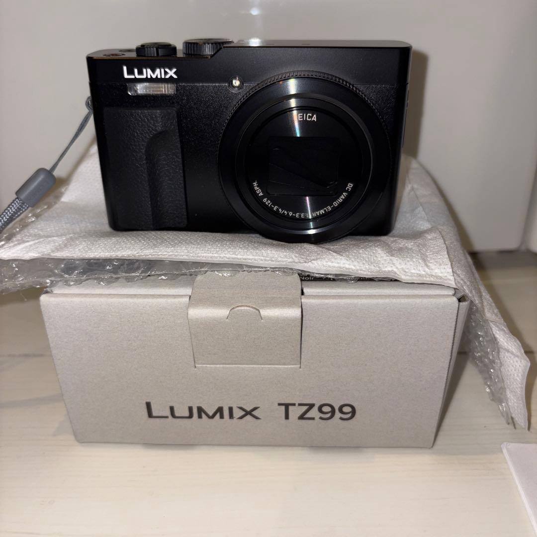 美品　Panasonic LUMIX TZ99 コンパクトデジタルカメラ