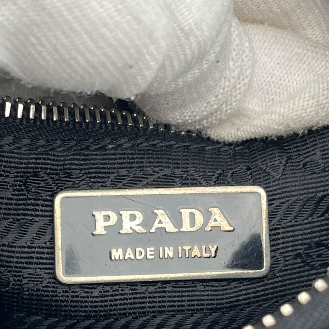 PRADA ショルダーバッグ 斜めがけ トライアングルロゴ テスートナイロン 黒
