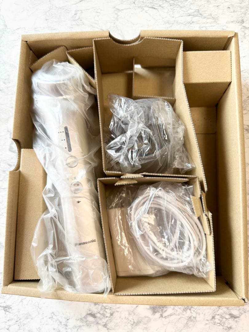 【美品】RF美顔器　Panasonic EH-SR73 ゴールド