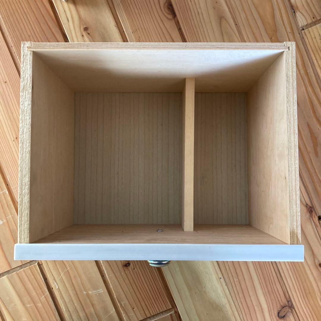 レトロポップなドレッサー