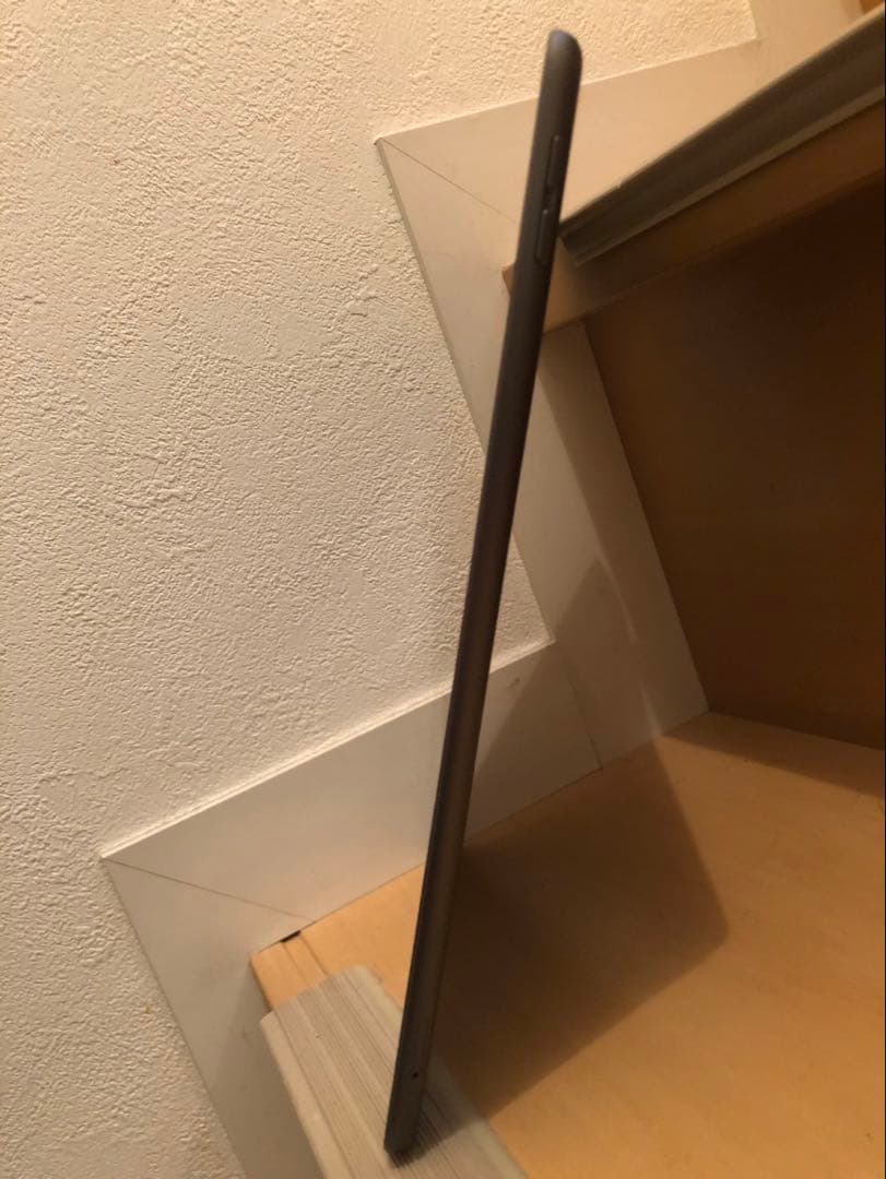 iPad 第八世代 32GB SIMフリー