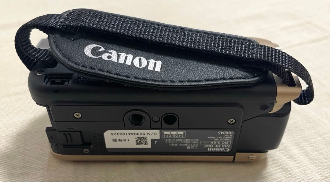 HDビデオカメラ Canon iVIS HF R62 (ベージュ)