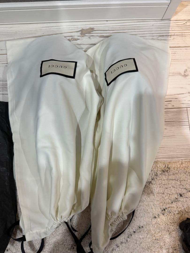 GUCCI クロスストラップサンダル グリーン/レッド