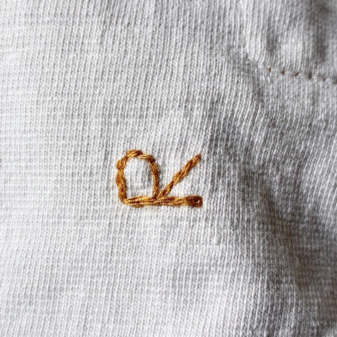 45R　現行　でこぼこ天竺の908アウターTシャツ　刺繍入　アンティークホワイト