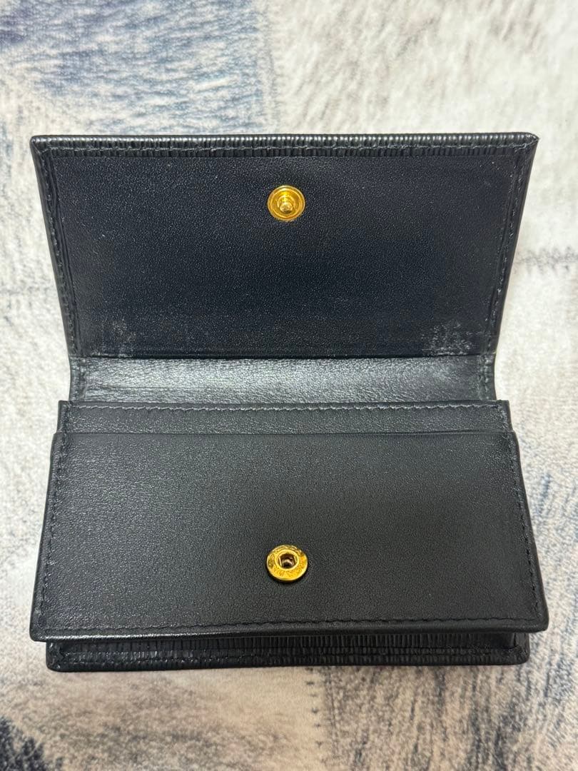 PRADA ブラックレザー　名刺入れ
