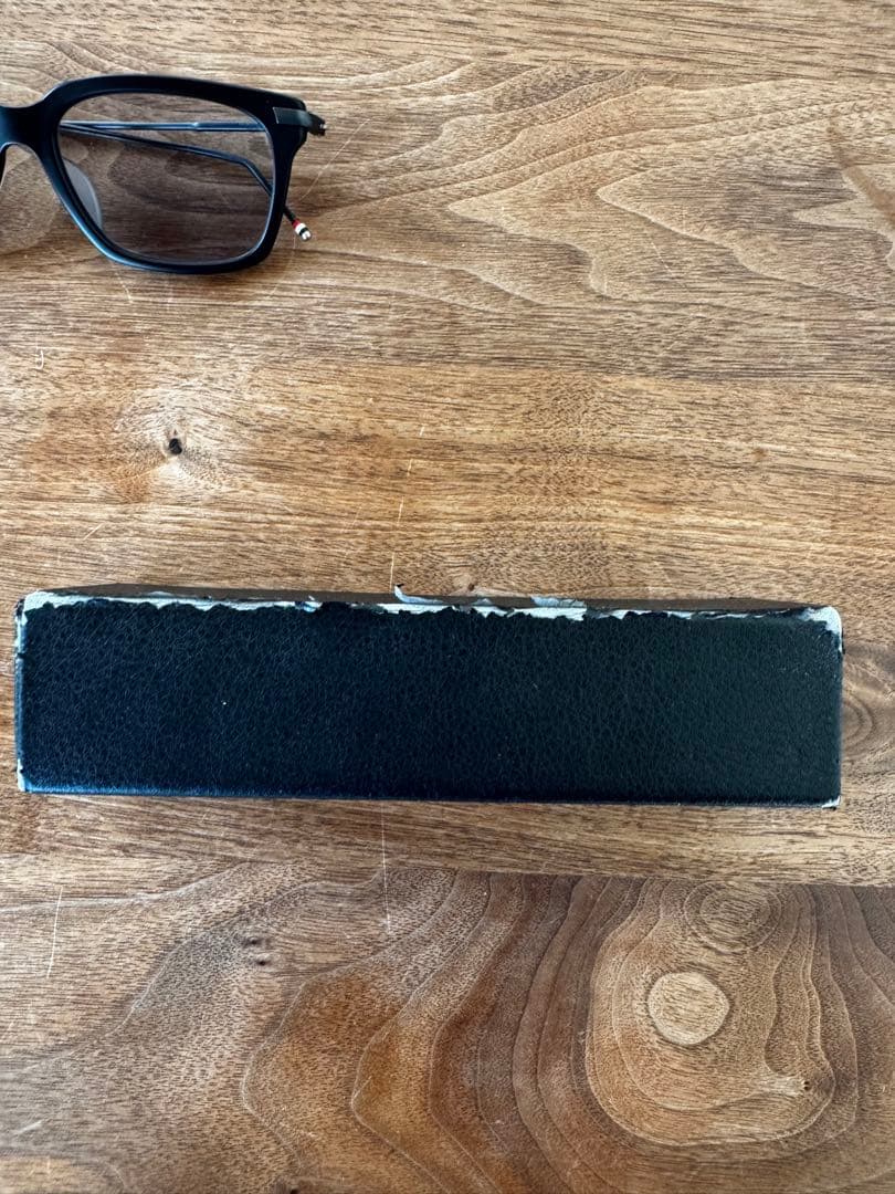 (生産終了）THOM BROWNE TB-701マットブラック　トムブラウン