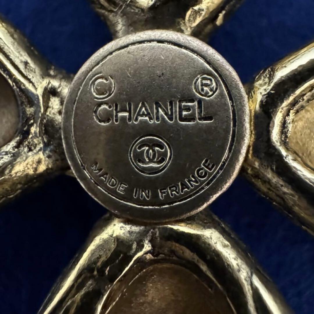 シャネル　CHANEL ヴィンテージ　ブローチ　アクセサリー　ゴールド　レトロ