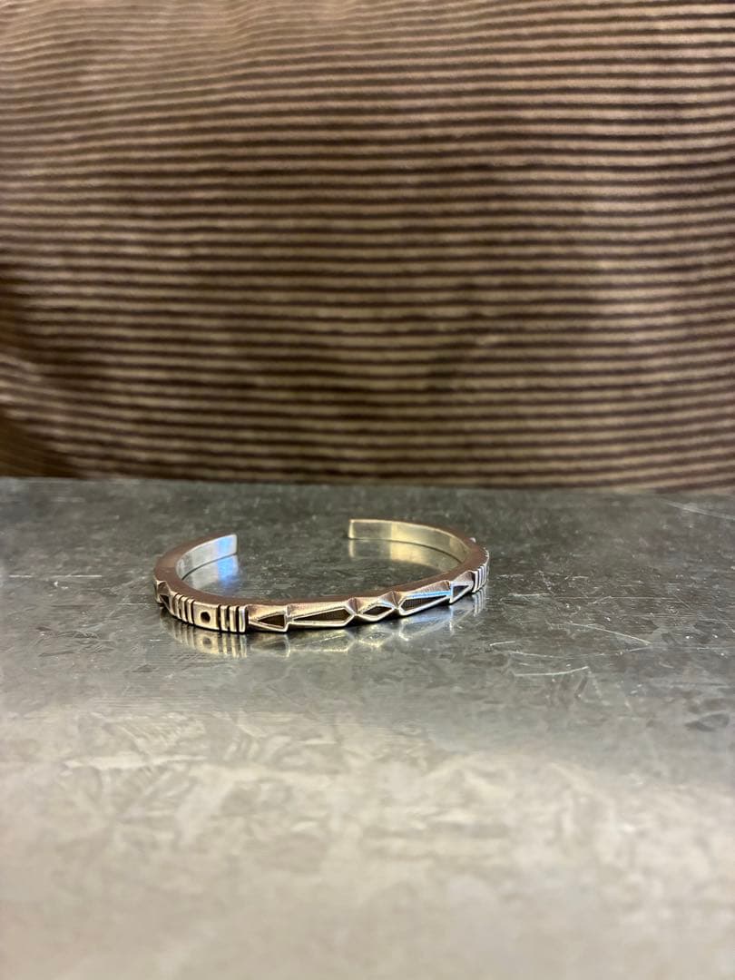 ジェニファーカーティス　シルバーバングル