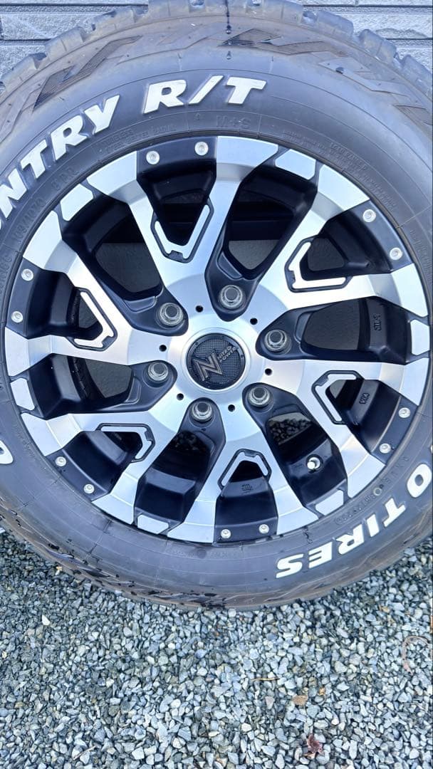 Revo専用 TOYO OPEN COUNTRY R/T 16インチタイヤセット