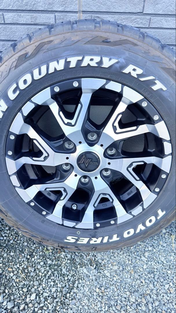 Revo専用 TOYO OPEN COUNTRY R/T 16インチタイヤセット