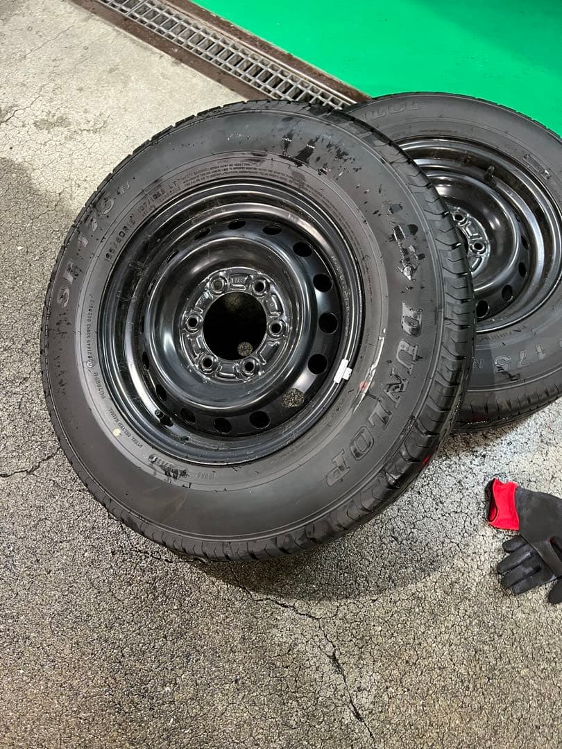 ハイエース純正ホイールタイヤセット