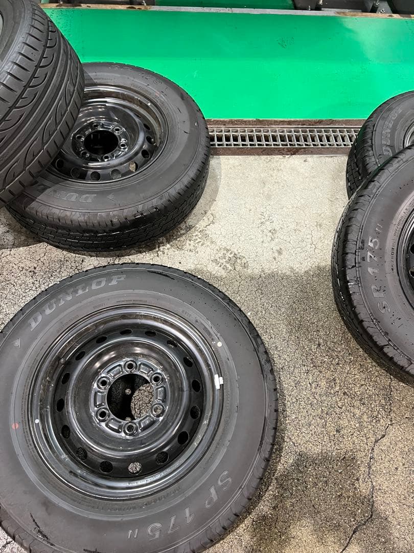 ハイエース純正ホイールタイヤセット