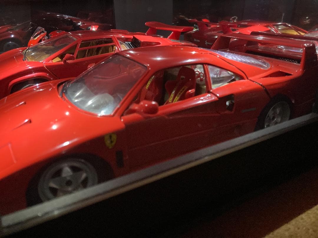 ミニカー用ジオラマ：1/18 ショールームタイプガレージ／車＆バイク展示！