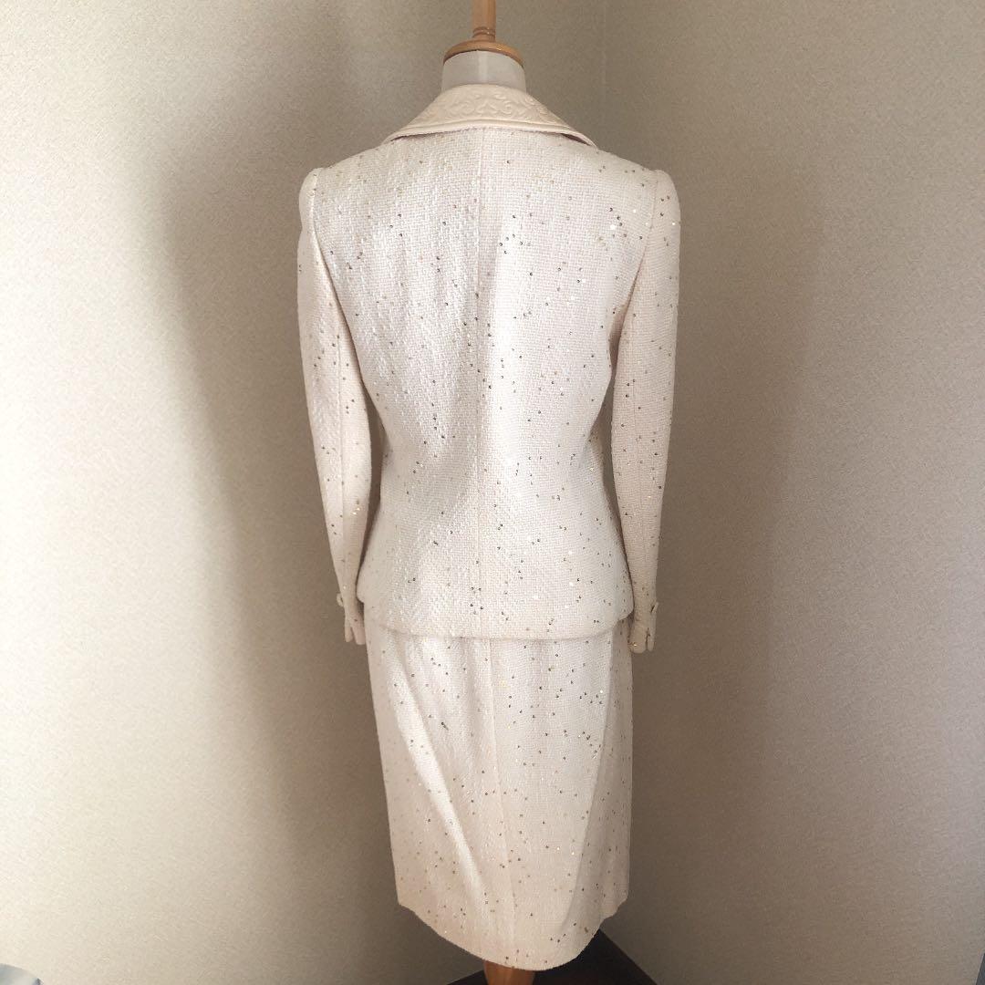 エスカーダ　スパンコールセットアップスーツ