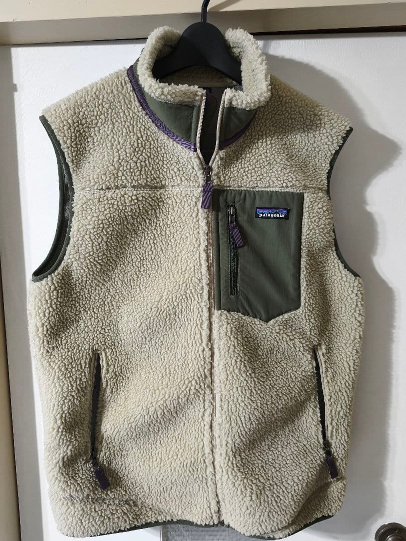 【patagonia】 フリースベスト Lサイズ ベージュ/カーキ　美品