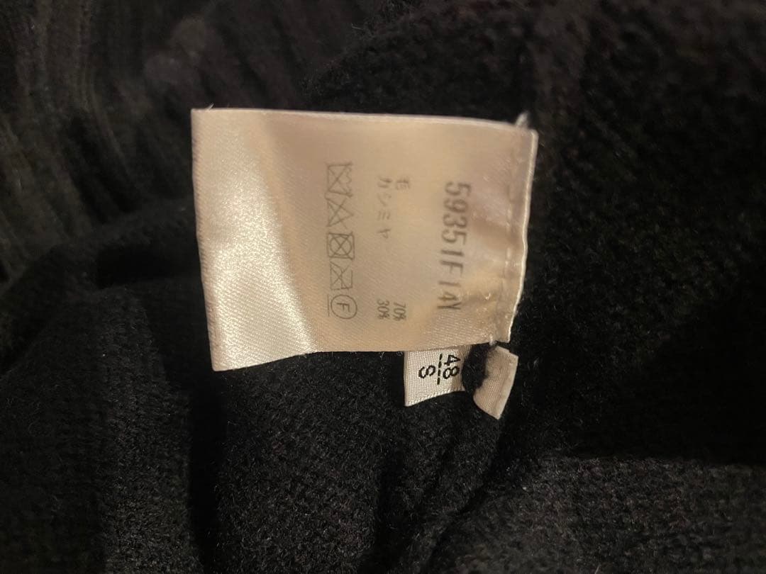 RING JACKET ブラック カシミヤ　タートルネックセーター