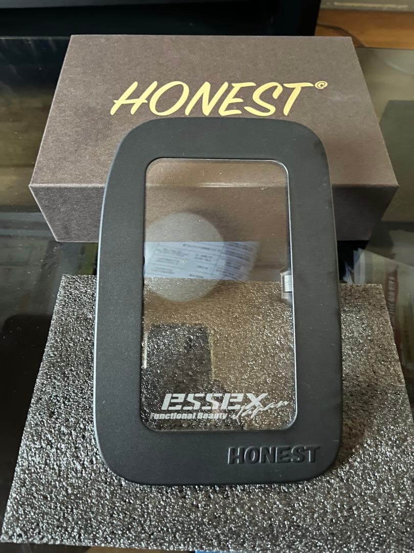 ハイエースエセックスホーネストガラスリッド