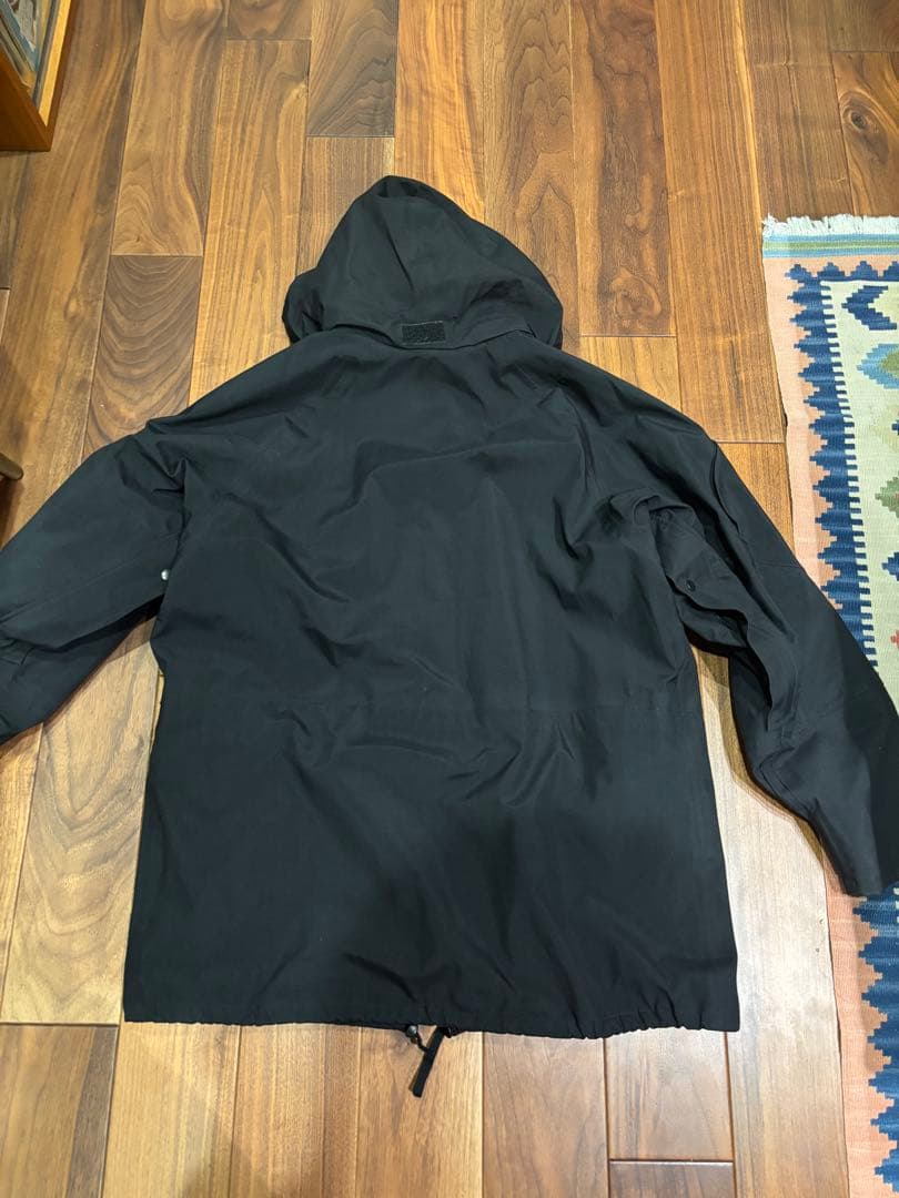 アメリカ軍 ECWCS ゴアテックスパーカー 黒 M