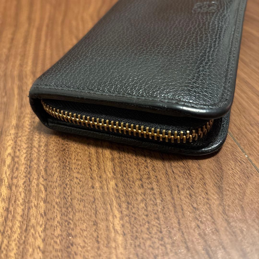 aya　美品　LOEWE ブラック レザー 長財布