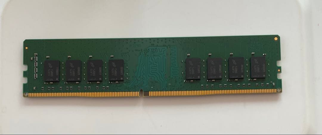 サ*ん様 Crucial 16GB DDR4-3200 メモリー