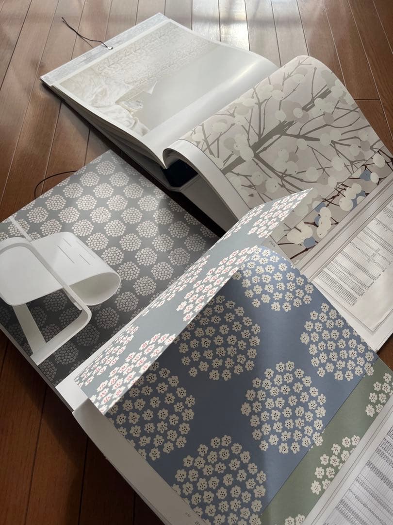 マリメッコ　プケッティ　壁紙　幅53センチ　インディゴ