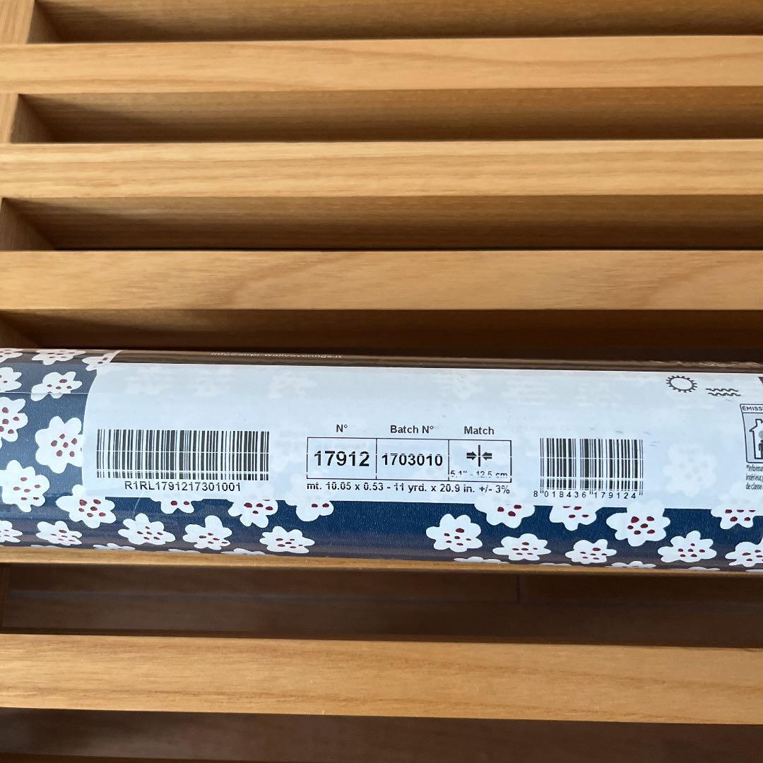 マリメッコ　プケッティ　壁紙　幅53センチ　インディゴ