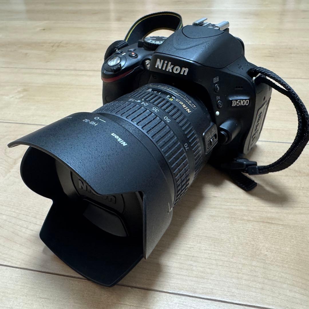 Nikon D5100 レンズ付き オマケ（タムロンレンズ）他バッグ