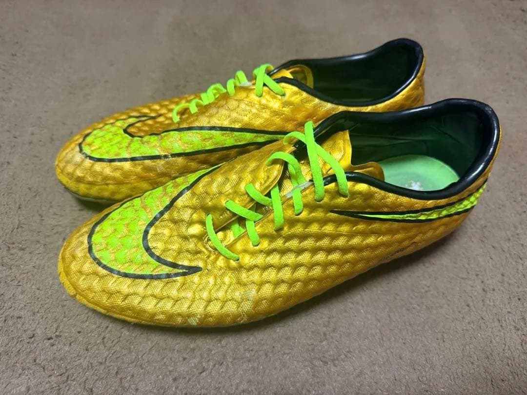 ナイキ ハイパーヴェノム