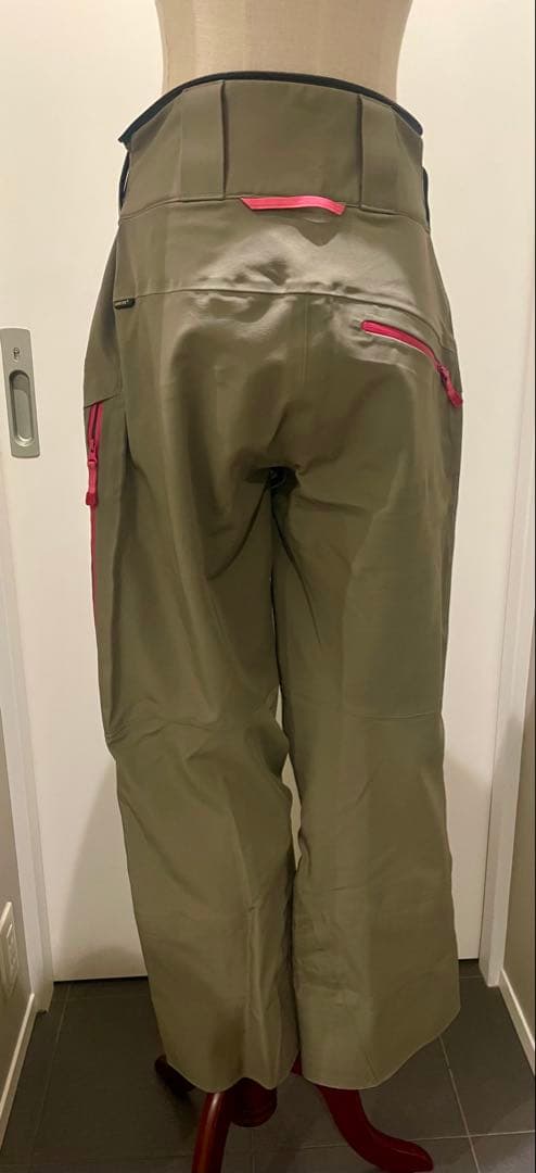 ホグロフス HAGLOFS GORE-Tex スキー スノボ パンツ Sサイズ