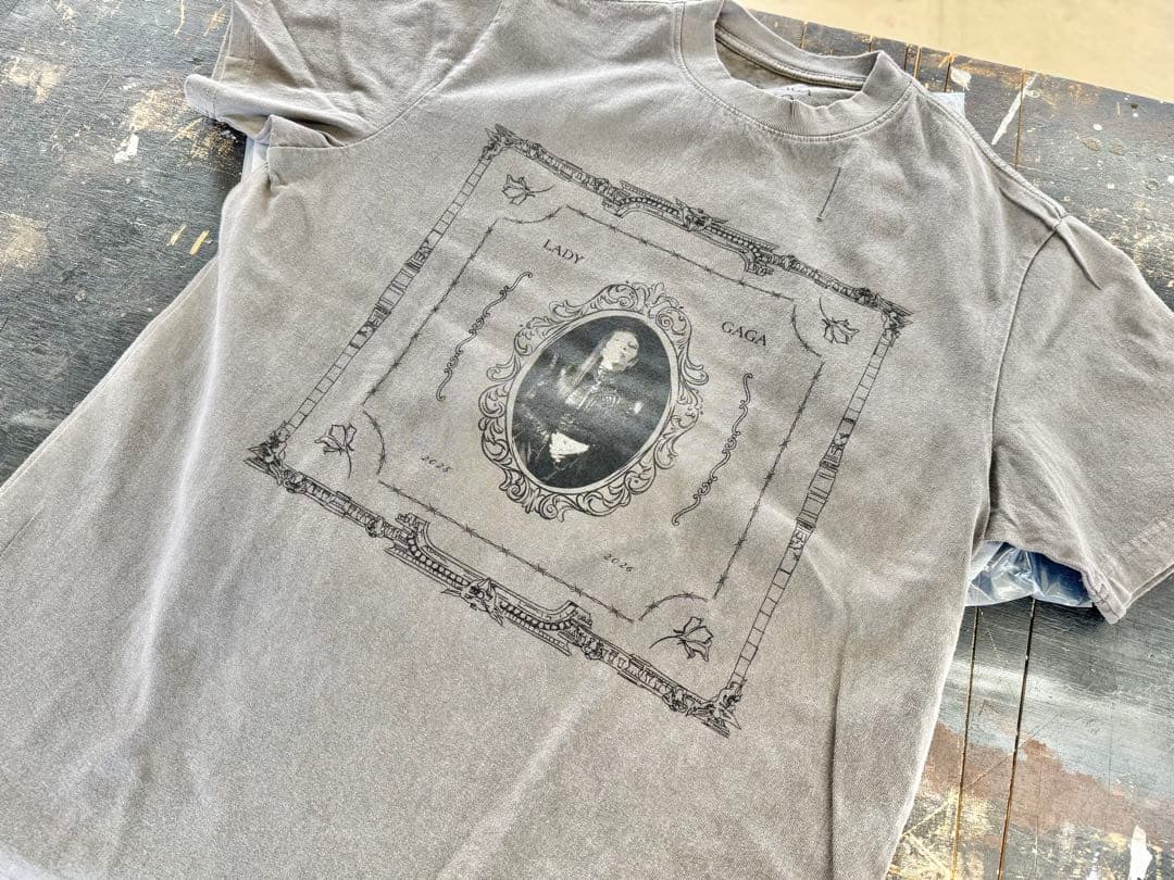 (新品)レディーガガ VIPGOLD 最前列 Tシャツ S〜最安値〜