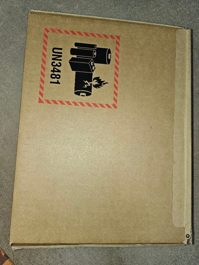 M*o様 未使用 11インチ(M3)iPad Airパープル