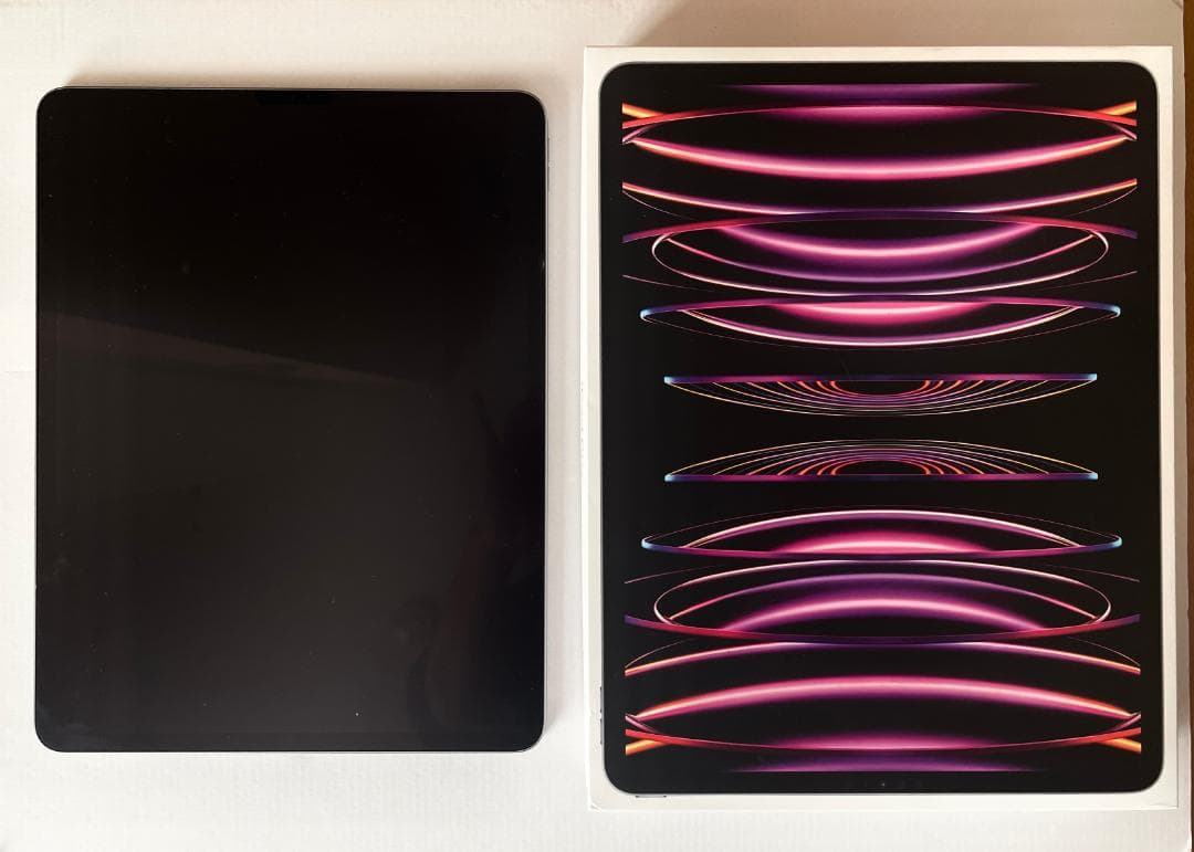 4点 iPad Pro 12.9 第6世代＋純正キーボード＋純正ペン＋カバー