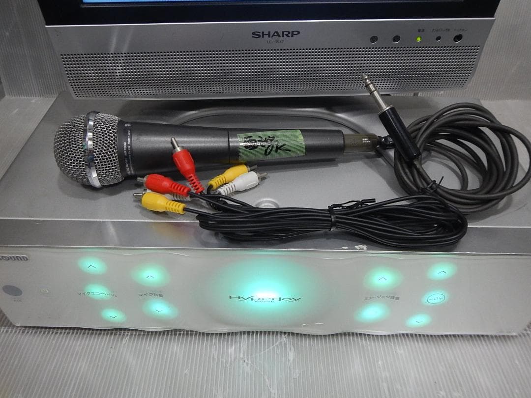 ジョイサウンドカラオケ機　JS-W1 mic　RCAvideoコード付き