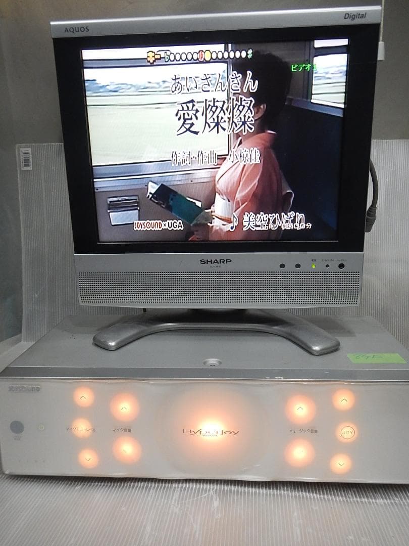 ジョイサウンドカラオケ機　JS-W1 mic　RCAvideoコード付き