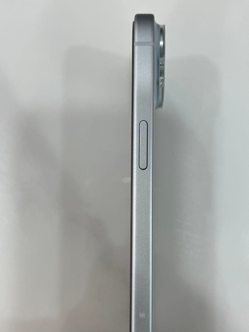 iPhone 15 128GB ブルー （美品）
