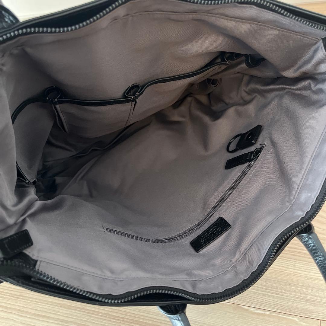 ゾンネ　sonne✖️begin レザーヘルメットバッグ