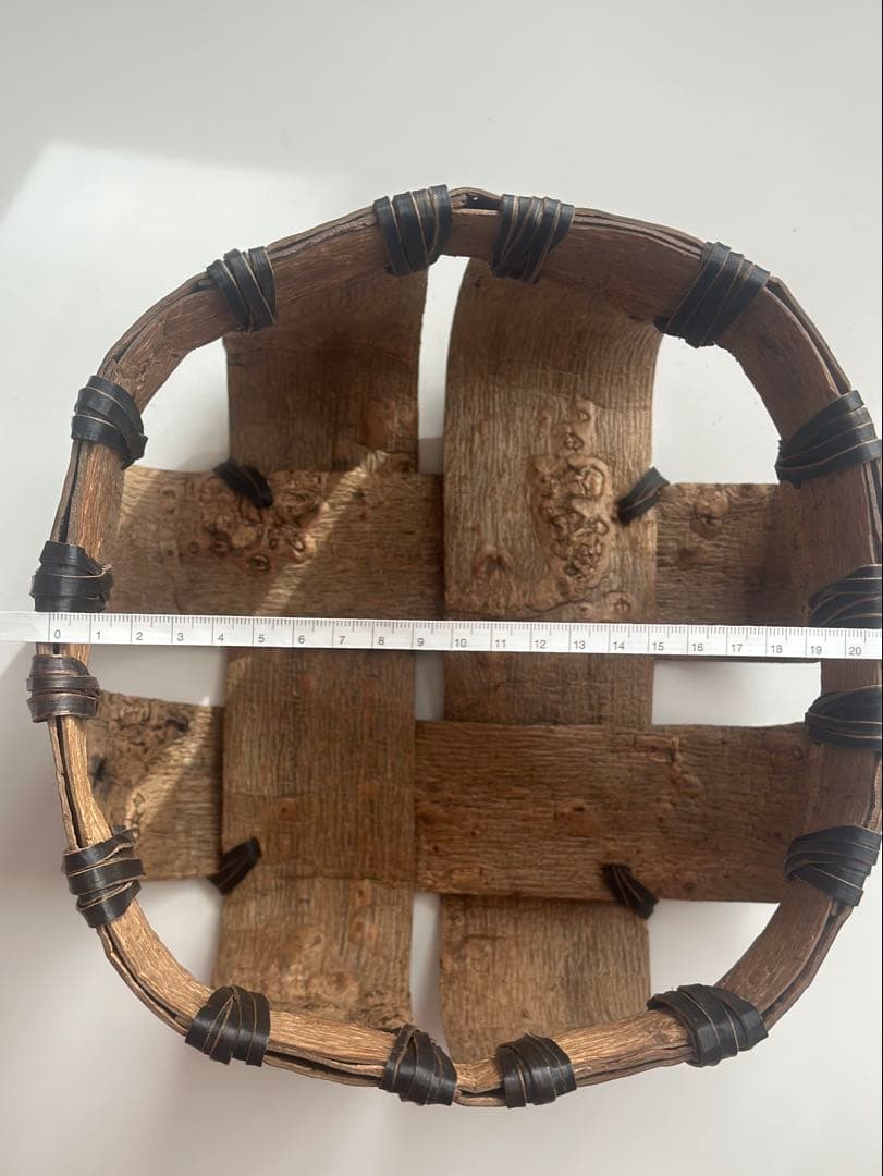 【最終値下げ】渡辺萌　クルミ樹皮　かご