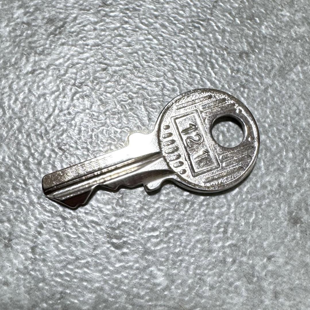 送料無料 美品 エルメス カデナ パドロック 南京錠 鍵 キー 121