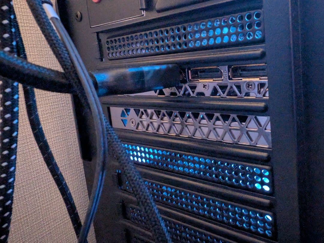 グラフィックボード・グラボ・ビデオカード INNO3D GeForce RTX 5080 X3 OC