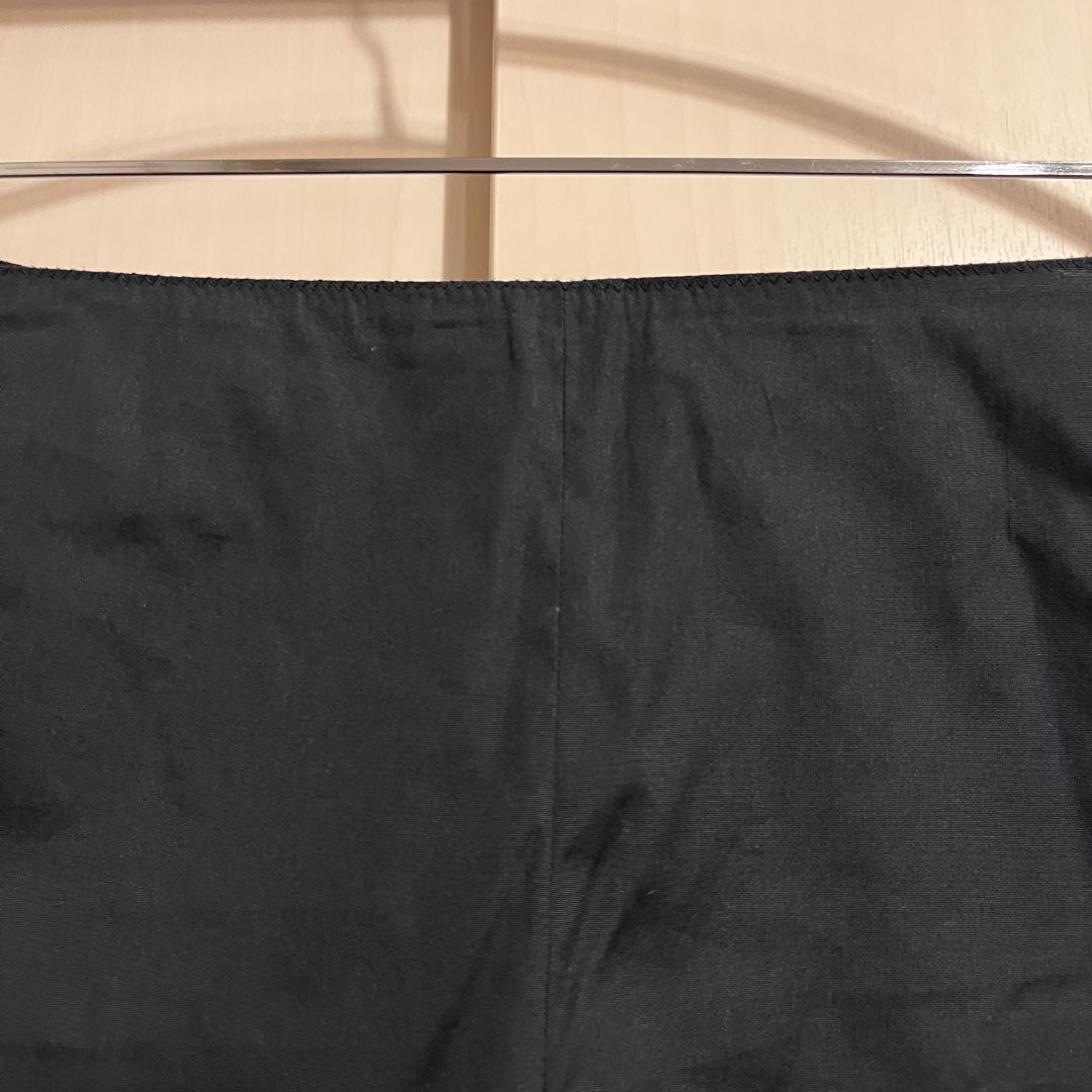 miu miu　白タグクロップドボトム　38size ak213