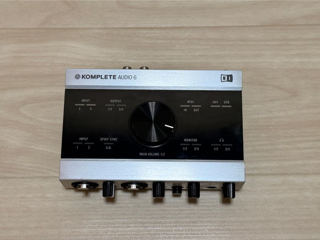 KOMPLETE AUDIO 6 動作確認済み